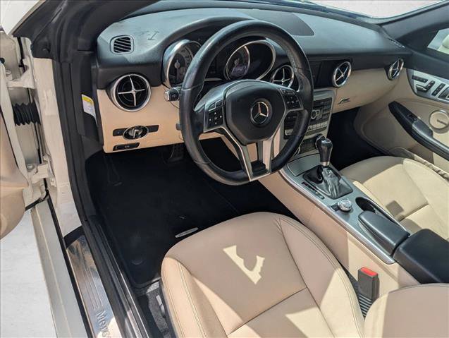 Used 2013 Mercedes-Benz SLK 250 image 3