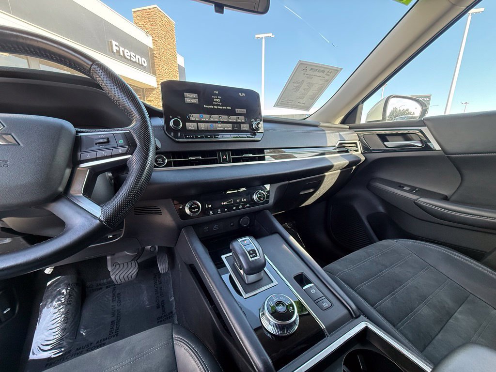 Used 2022 Mitsubishi Outlander SE FWD image 25