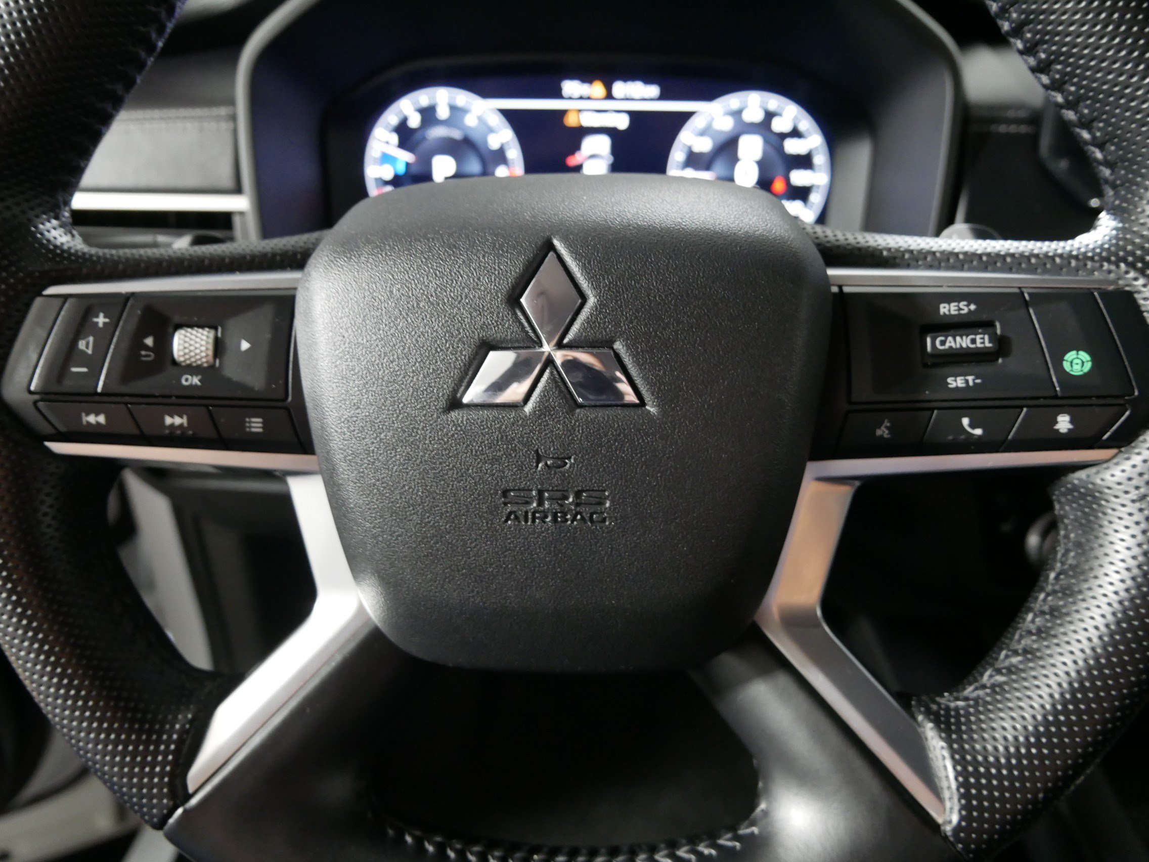 Used 2022 Mitsubishi Outlander SEL AWD/4WD image 25