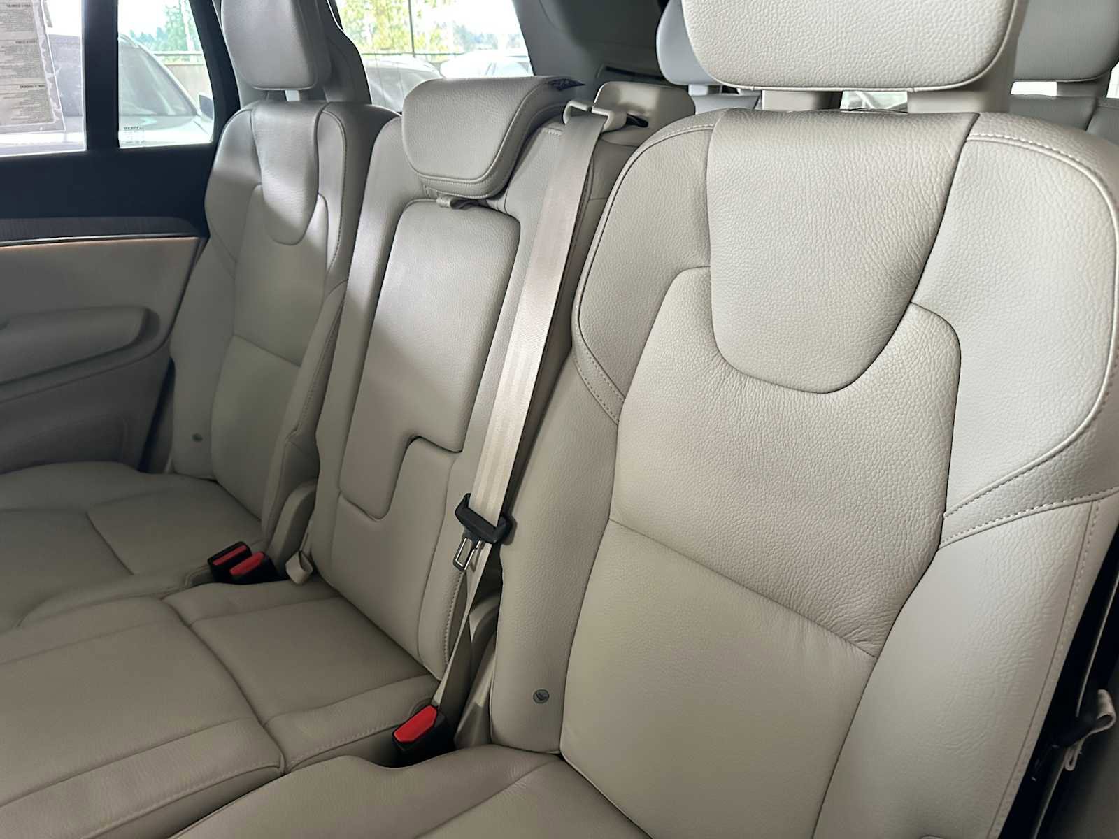 Certified 2023 Volvo XC90 B5 Plus w/ Protection Package Premier AWD/4WD image 45