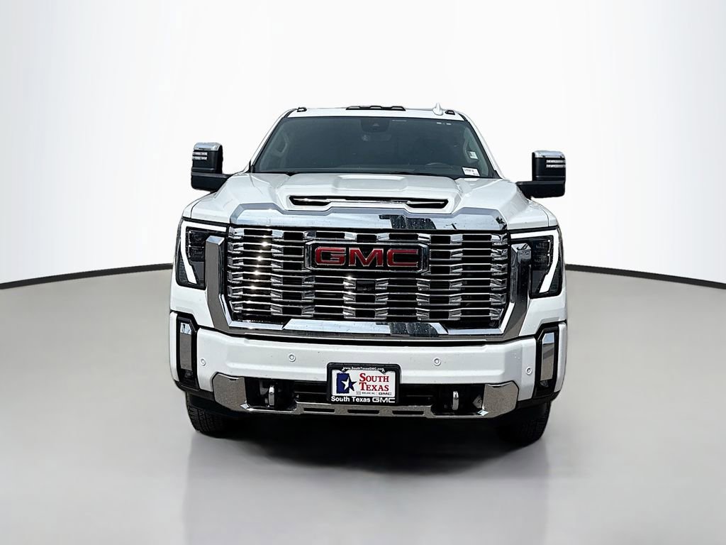 Used 2025 GMC Sierra 3500 Denali w/ Denali Reserve Package image 2