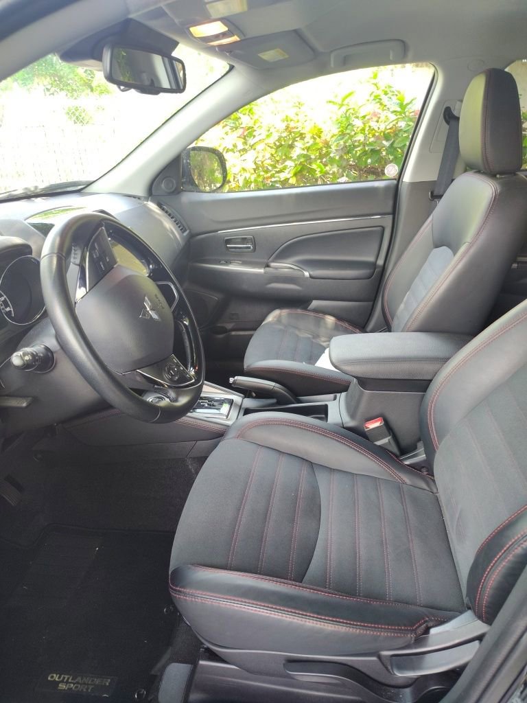 Used 2025 Mitsubishi Outlander Sport SE AWD/4WD image 2