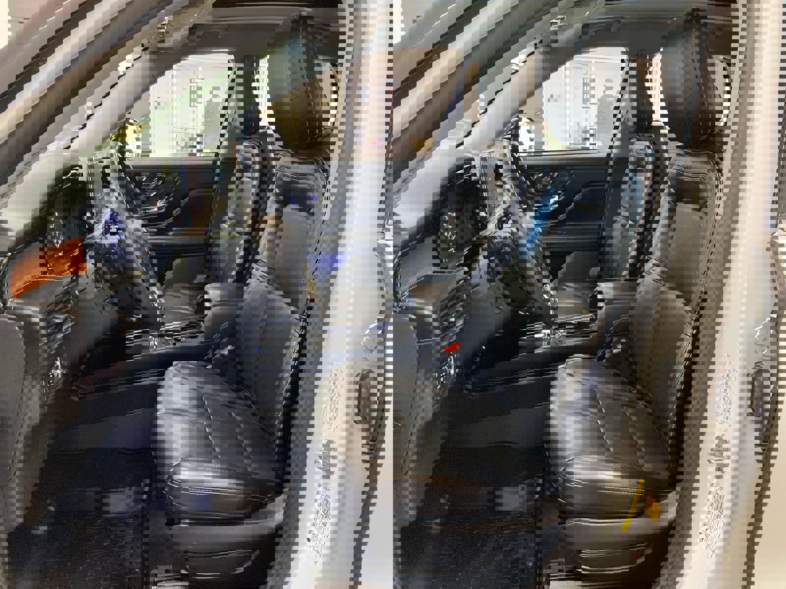 Used 2020 Lincoln Corsair Reserve w/ Equipment Group 201A image 16