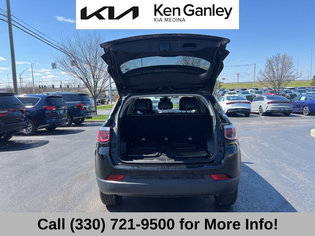 Used 2018 Jeep Compass Latitude w/ Popular Equipment Group image 44