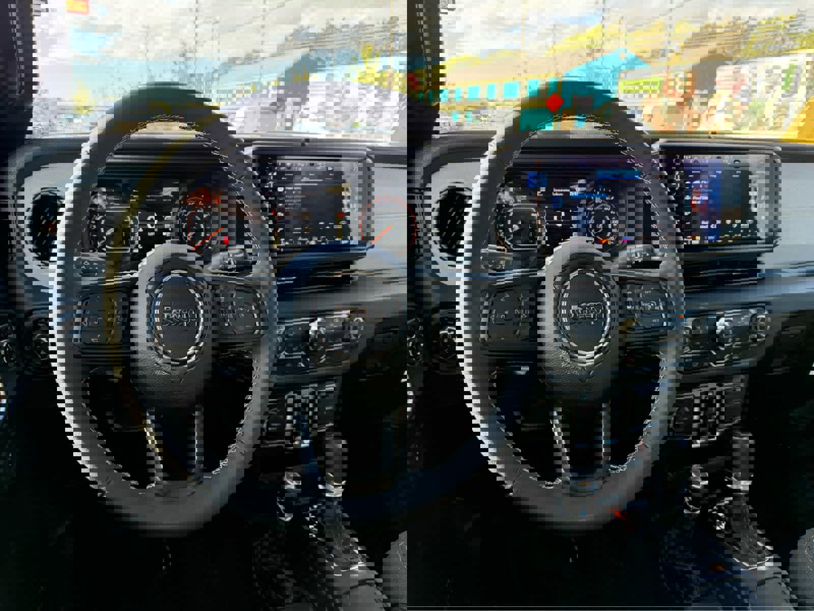 Used 2025 Jeep Gladiator Sport image 16