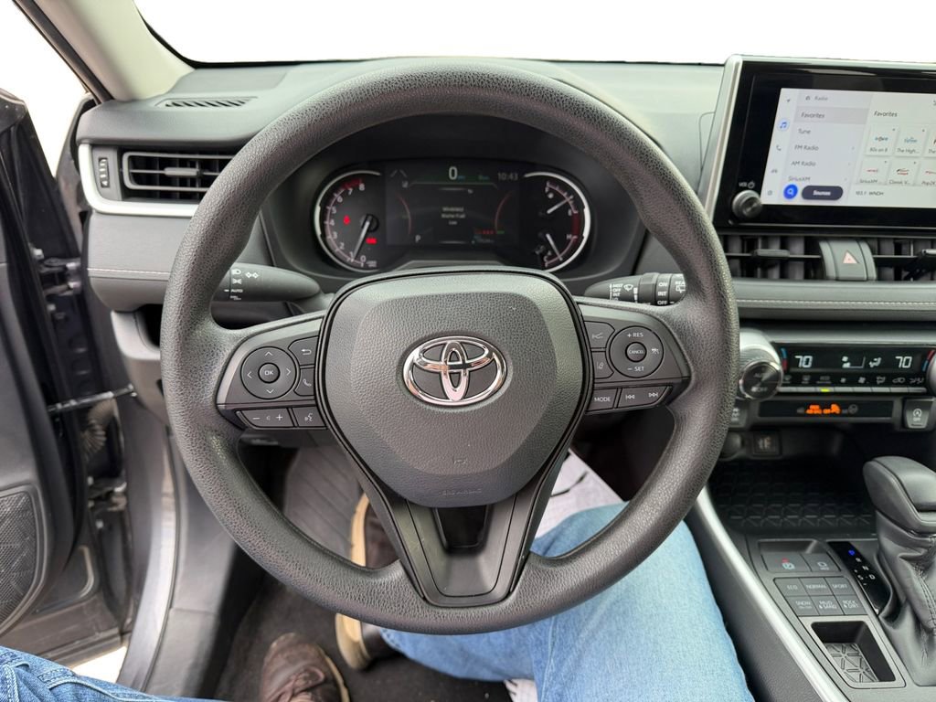 Used 2025 Toyota RAV4 XLE image 13
