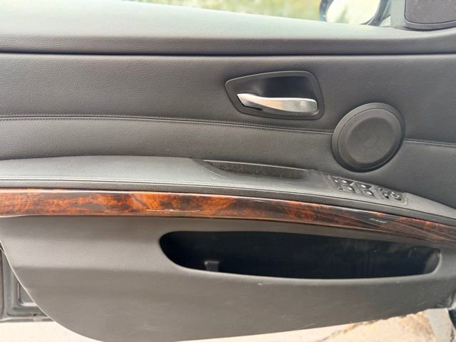 Used 2006 BMW 330xi Sedan image 15