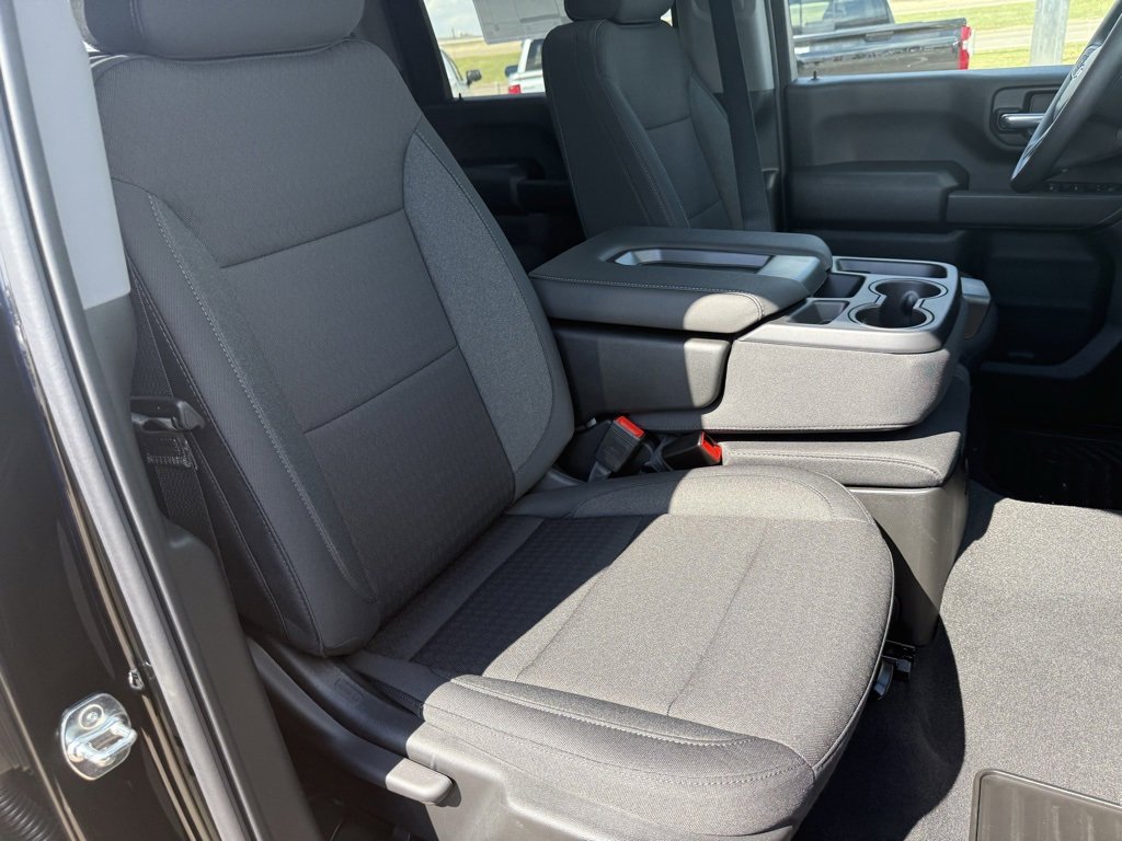 New 2026 Chevrolet Silverado 2500 Custom w/ Custom Value Package image 39