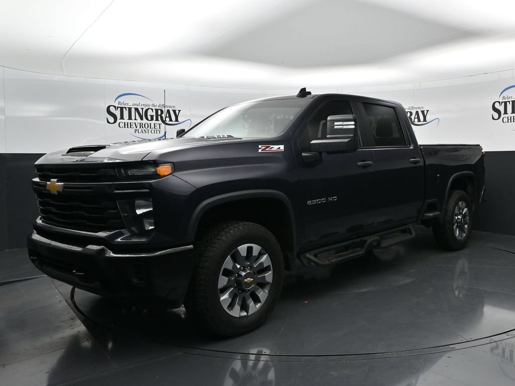 Used 2024 Chevrolet Silverado 2500 Custom w/ Custom Convenience Package AWD/4WD image 3
