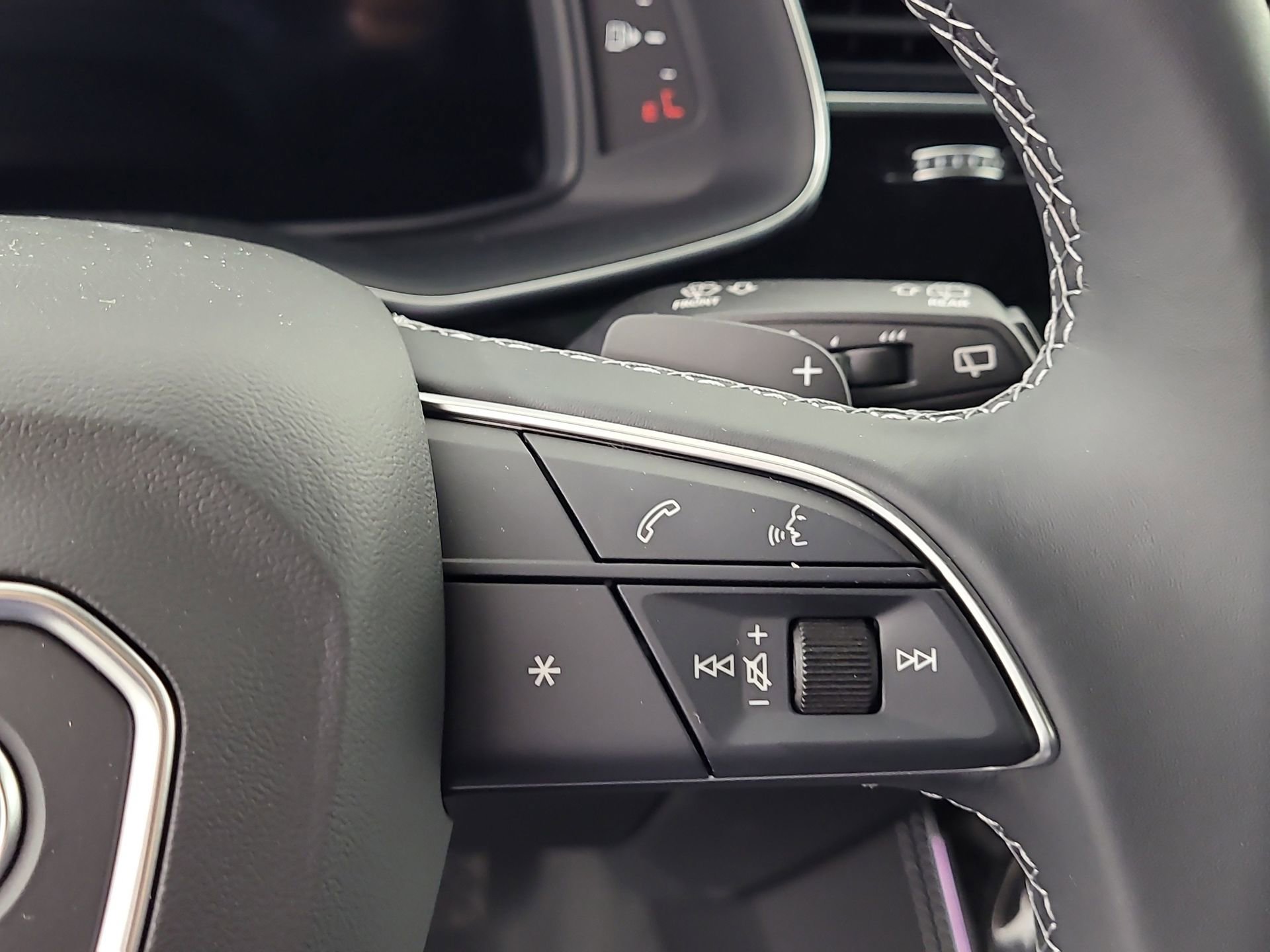 New 2026 Audi Q8 Premium Plus image 26