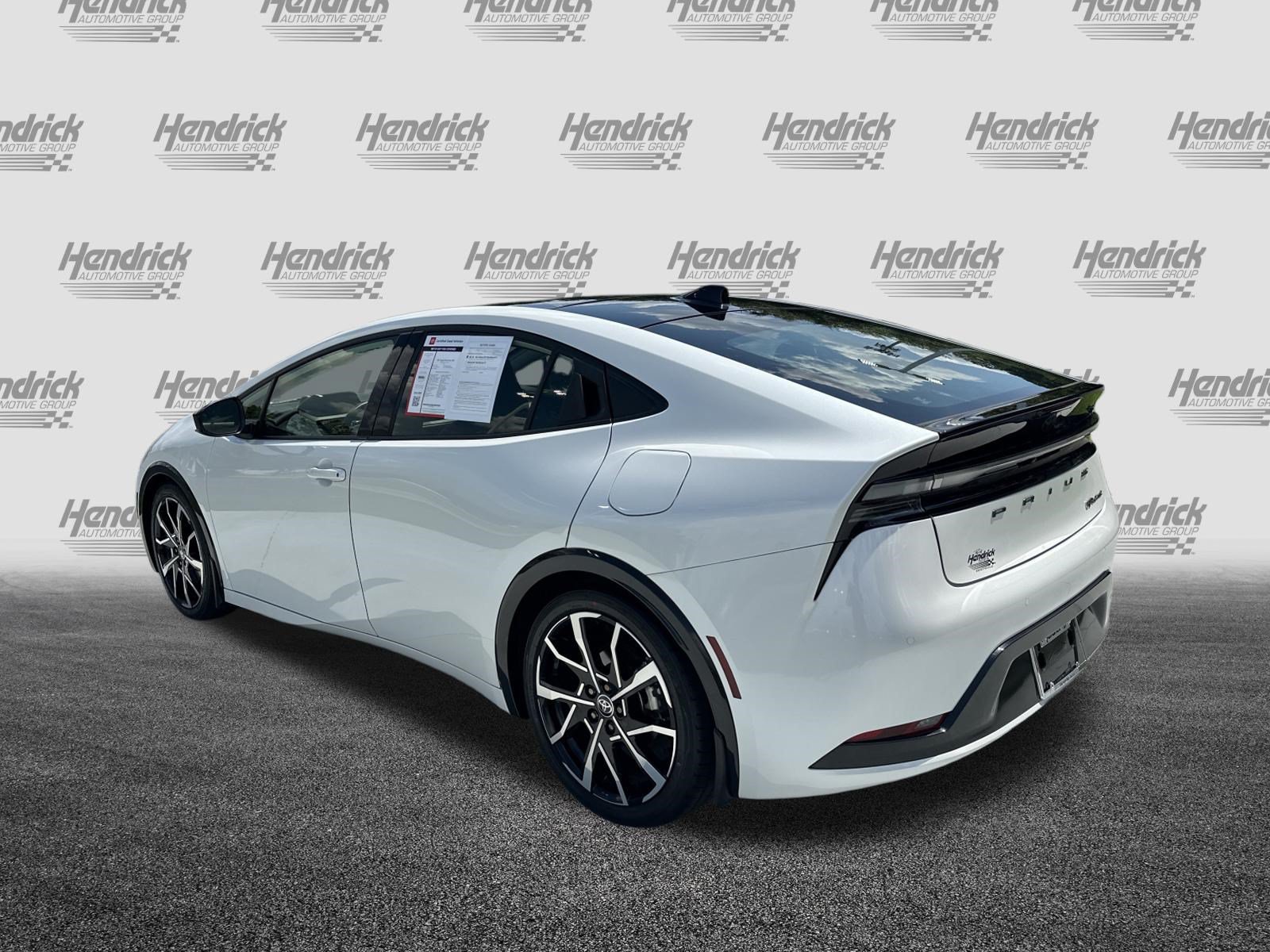 Certified 2023 Toyota Prius Prime FWD image 8