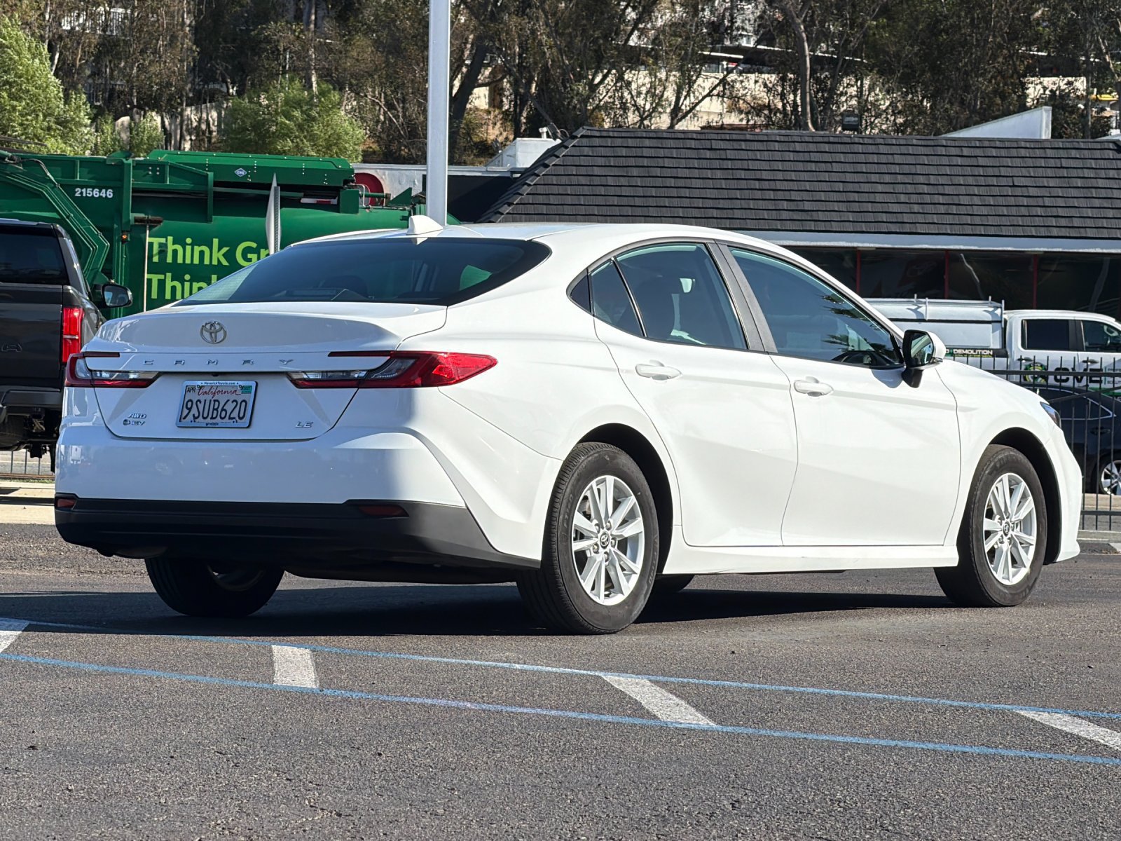Used 2025 Toyota Camry LE w/ Convenience Package AWD/4WD image 5
