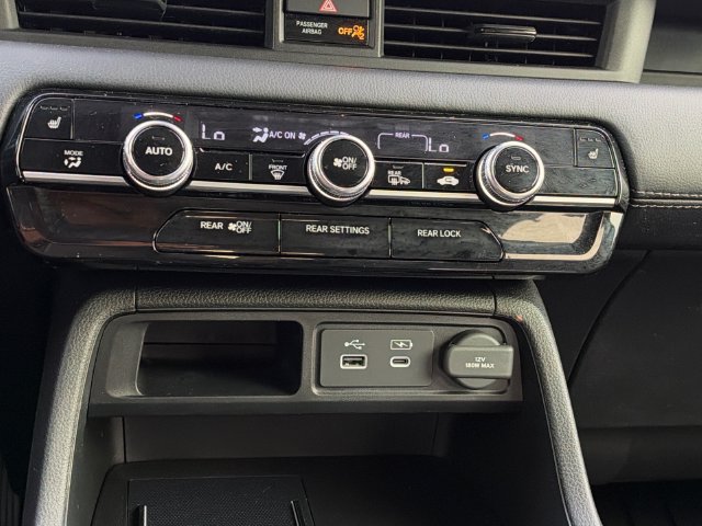 Used 2025 Honda Pilot EX-L image 28