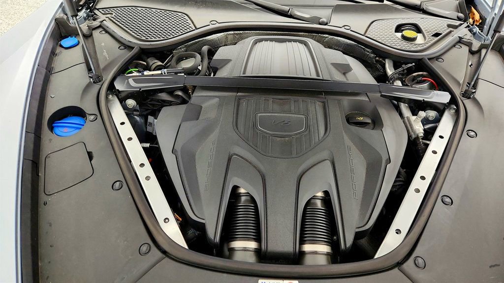 Used 2024 Porsche Panamera RWD image 28