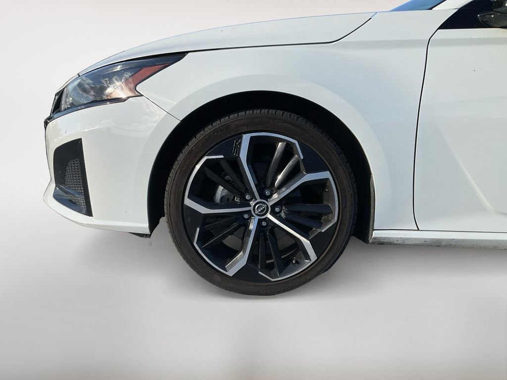 Used 2023 Nissan Altima 2.5 SR image 35