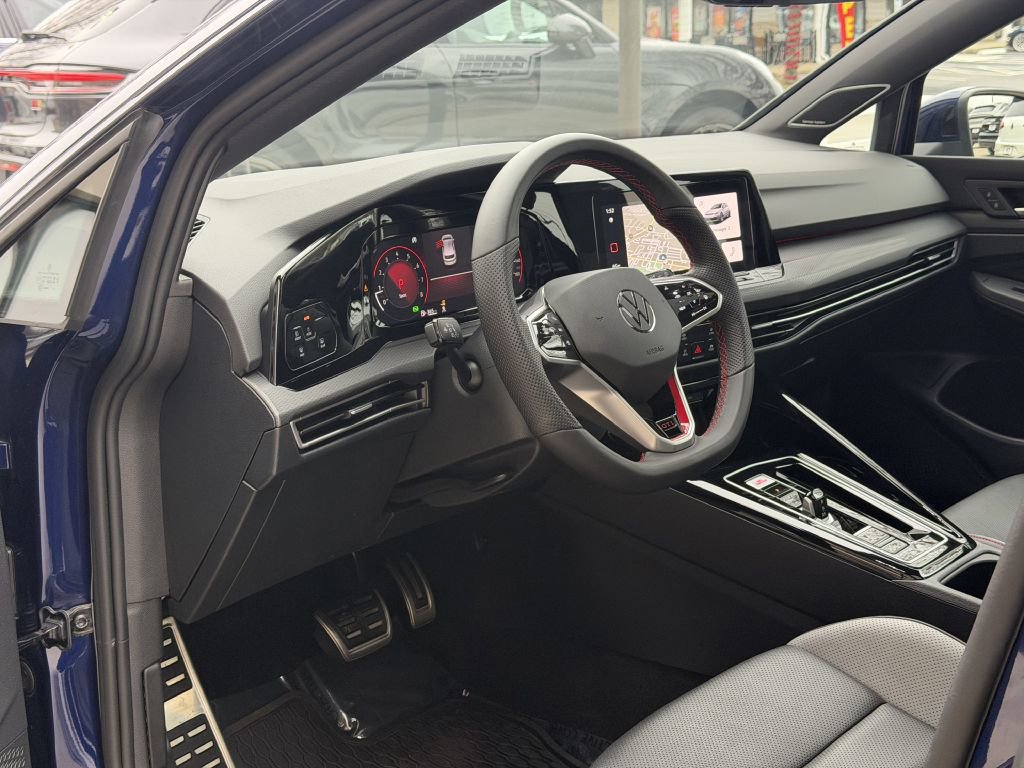 Used 2024 Volkswagen GTI SE w/ SE Leather Seats Package image 23