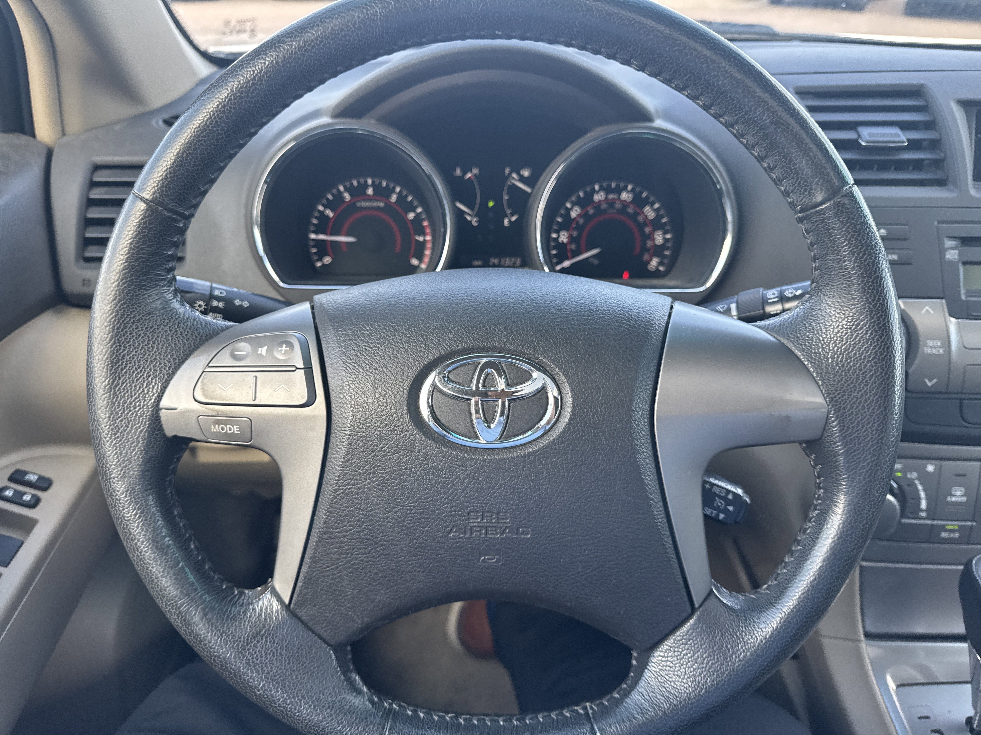 Used 2010 Toyota Highlander 4WD image 27