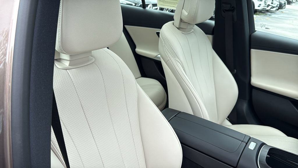 Certified 2025 Mercedes-Benz E 350 4MATIC Sedan image 11