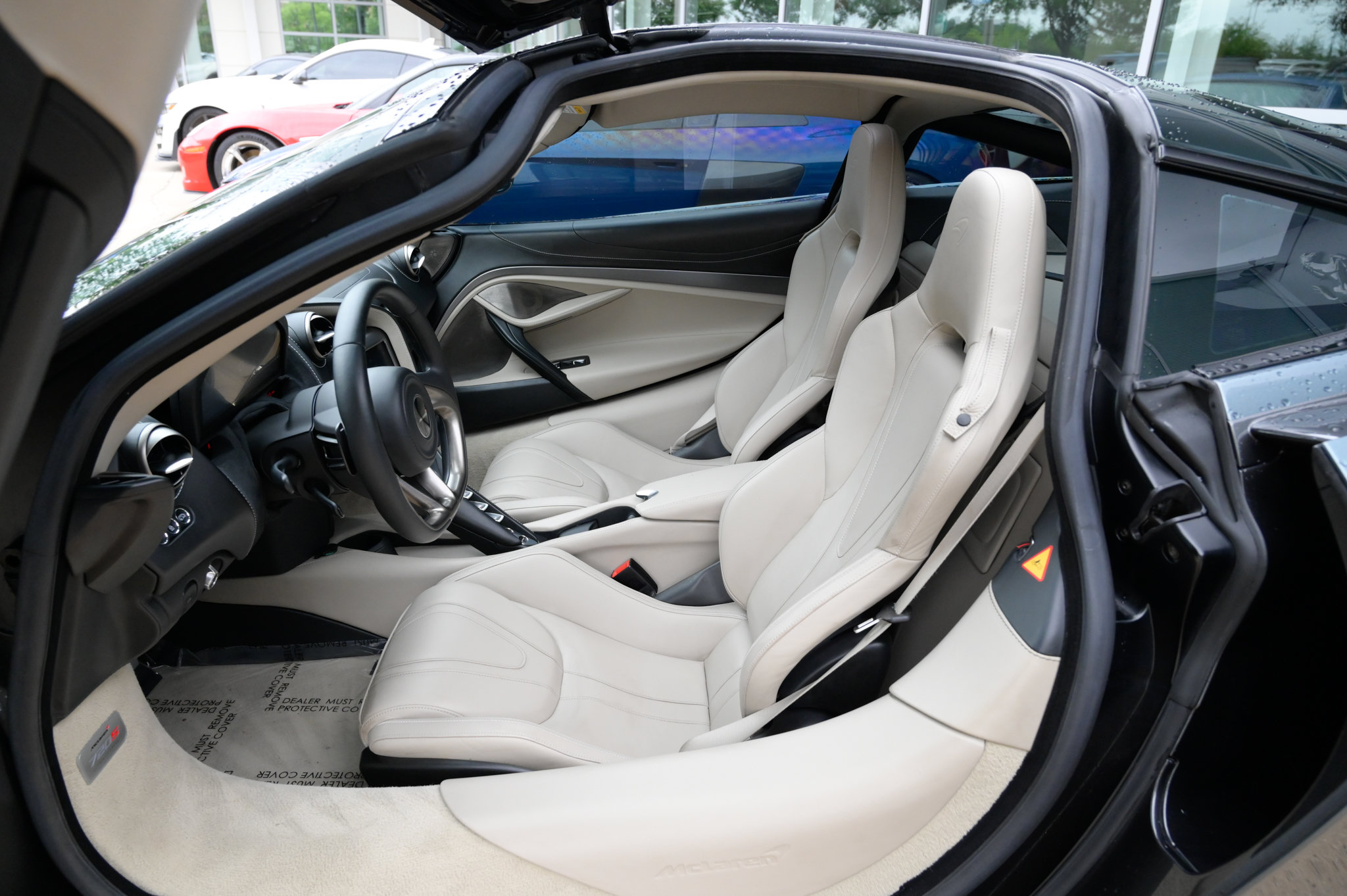 Used 2018 McLaren 720S Luxury RWD image 17