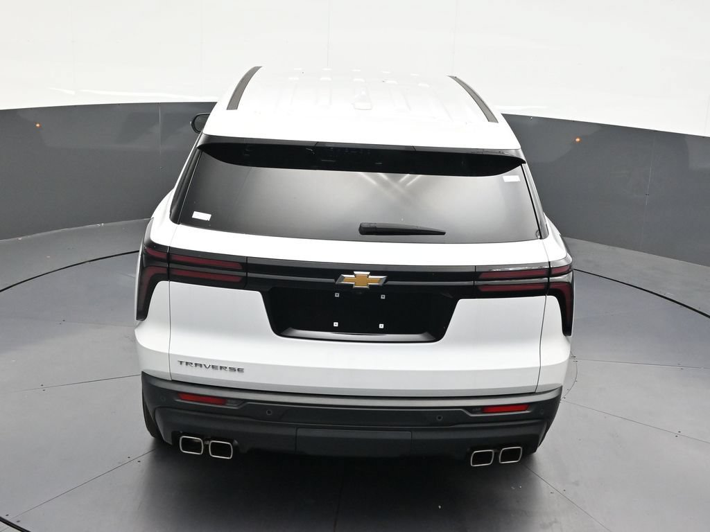 Used 2024 Chevrolet Traverse LS FWD image 18