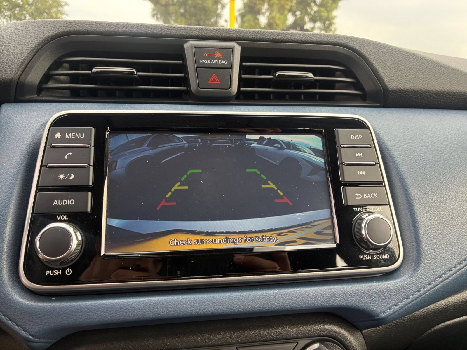 Used 2025 Nissan Versa SV FWD image 21