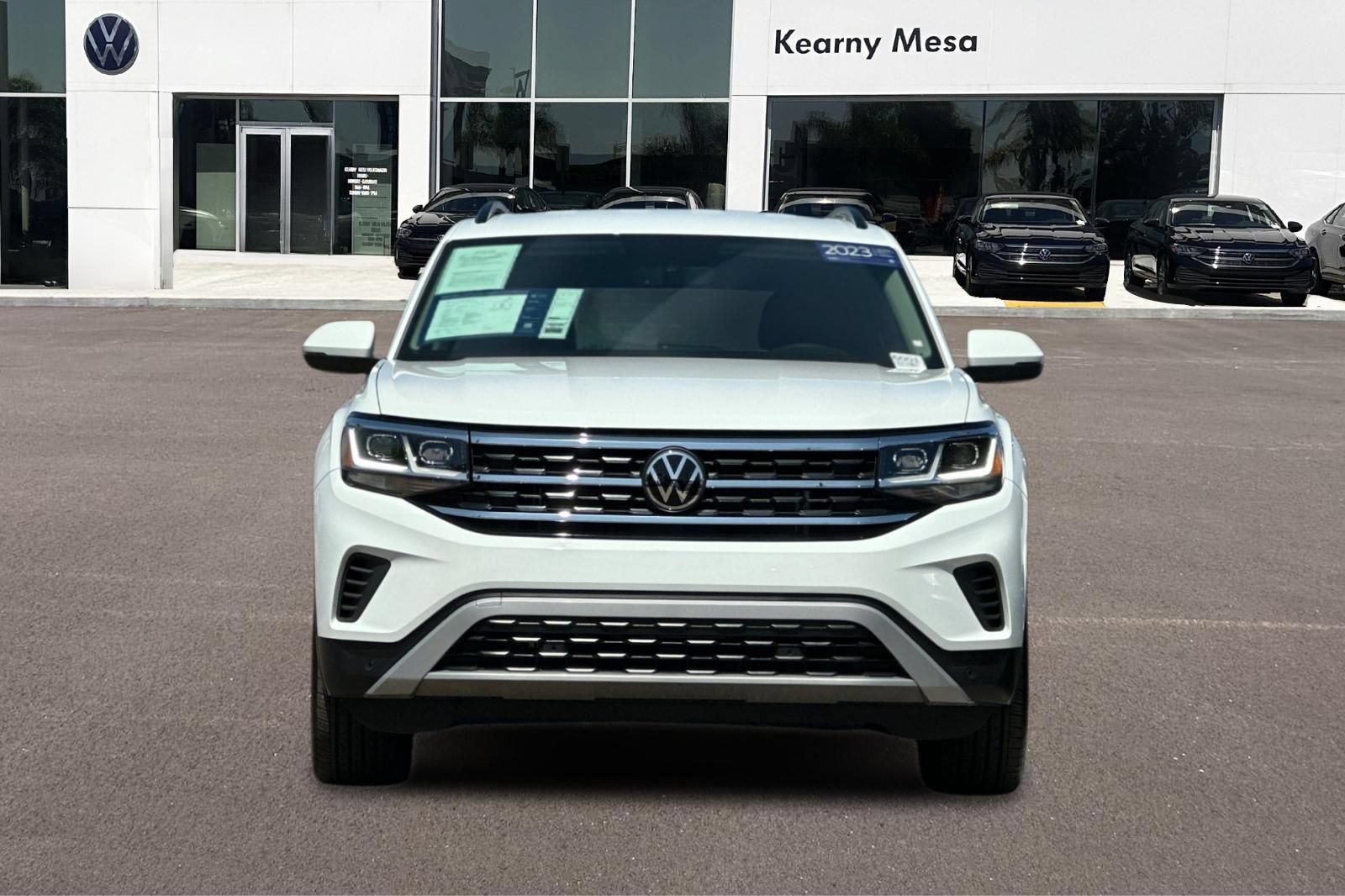 Used 2023 Volkswagen Atlas SE w/ Black Wheel Package FWD image 9