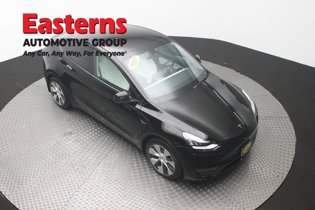 Used 2021 Tesla Model Y Long Range AWD/4WD image 3