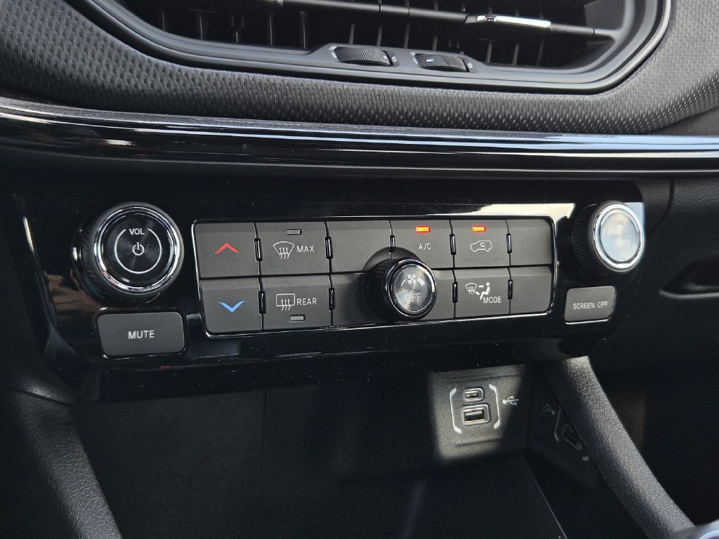New 2027 Jeep Compass Latitude AWD/4WD image 16