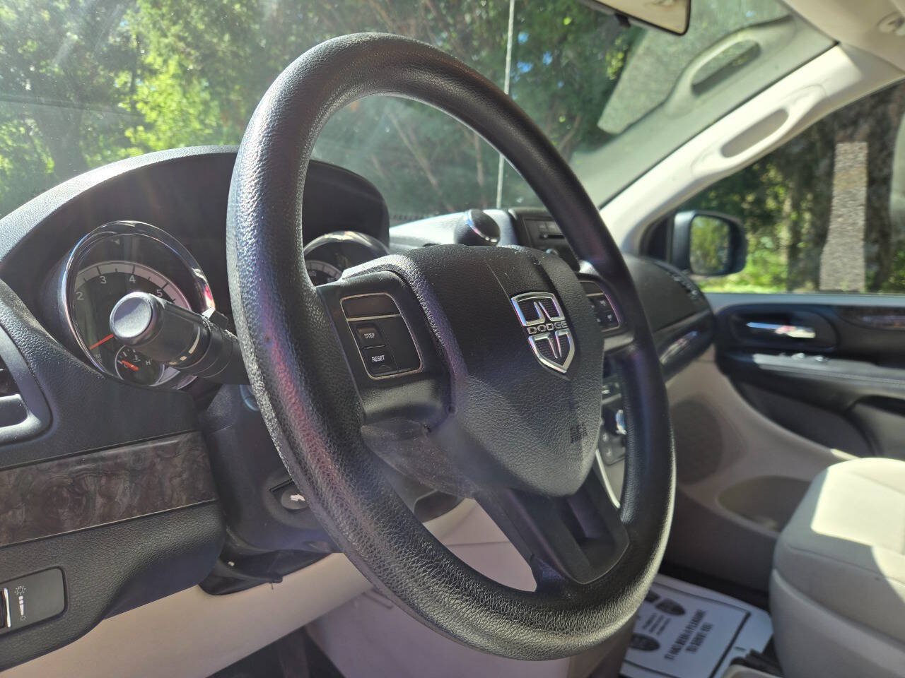Used 2011 Dodge Grand Caravan Mainstreet w/ PWR Convenience Group FWD image 20