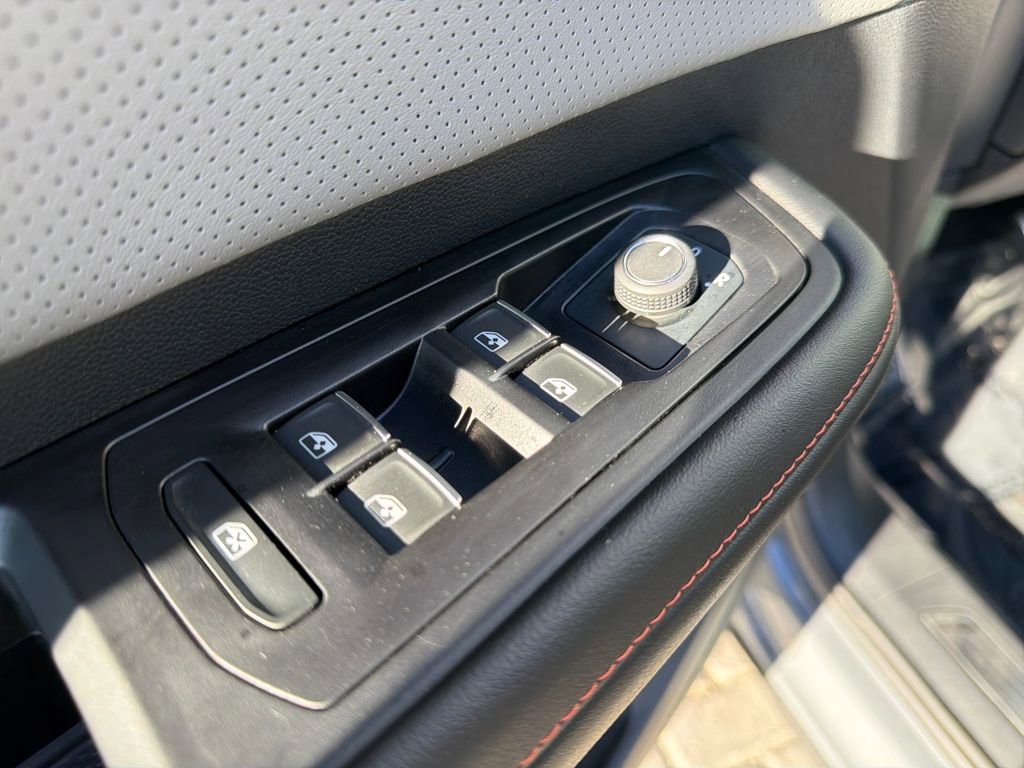 Certified 2025 Volkswagen Atlas Peak Edition SE image 13