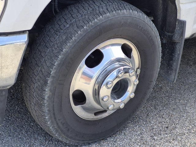 Used 2024 Ford F350 Lariat w/ Lariat Ultimate Package AWD/4WD image 5