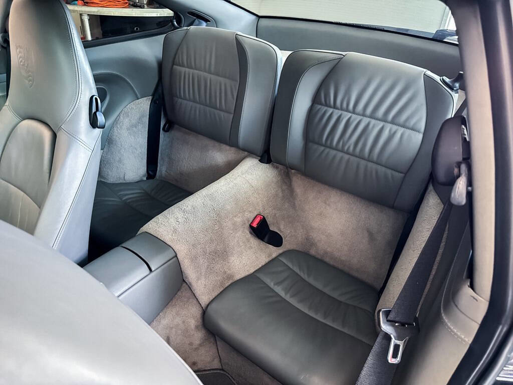 Used 2004 Porsche 911 Turbo image 25