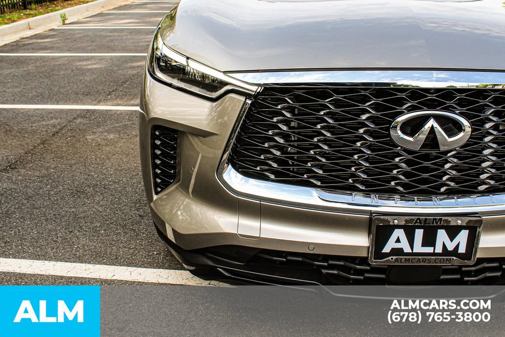 Used 2023 INFINITI QX60 Luxe w/ Cargo Package FWD image 11