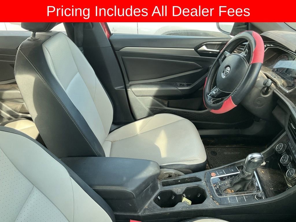 Used 2019 Volkswagen Jetta R-Line FWD image 4