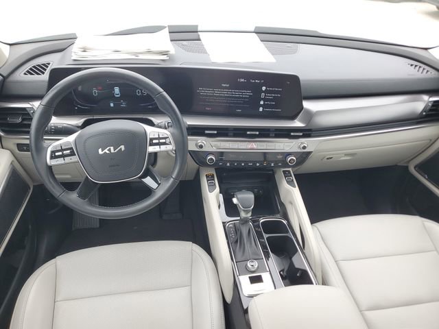 Used 2024 Kia Telluride S image 11