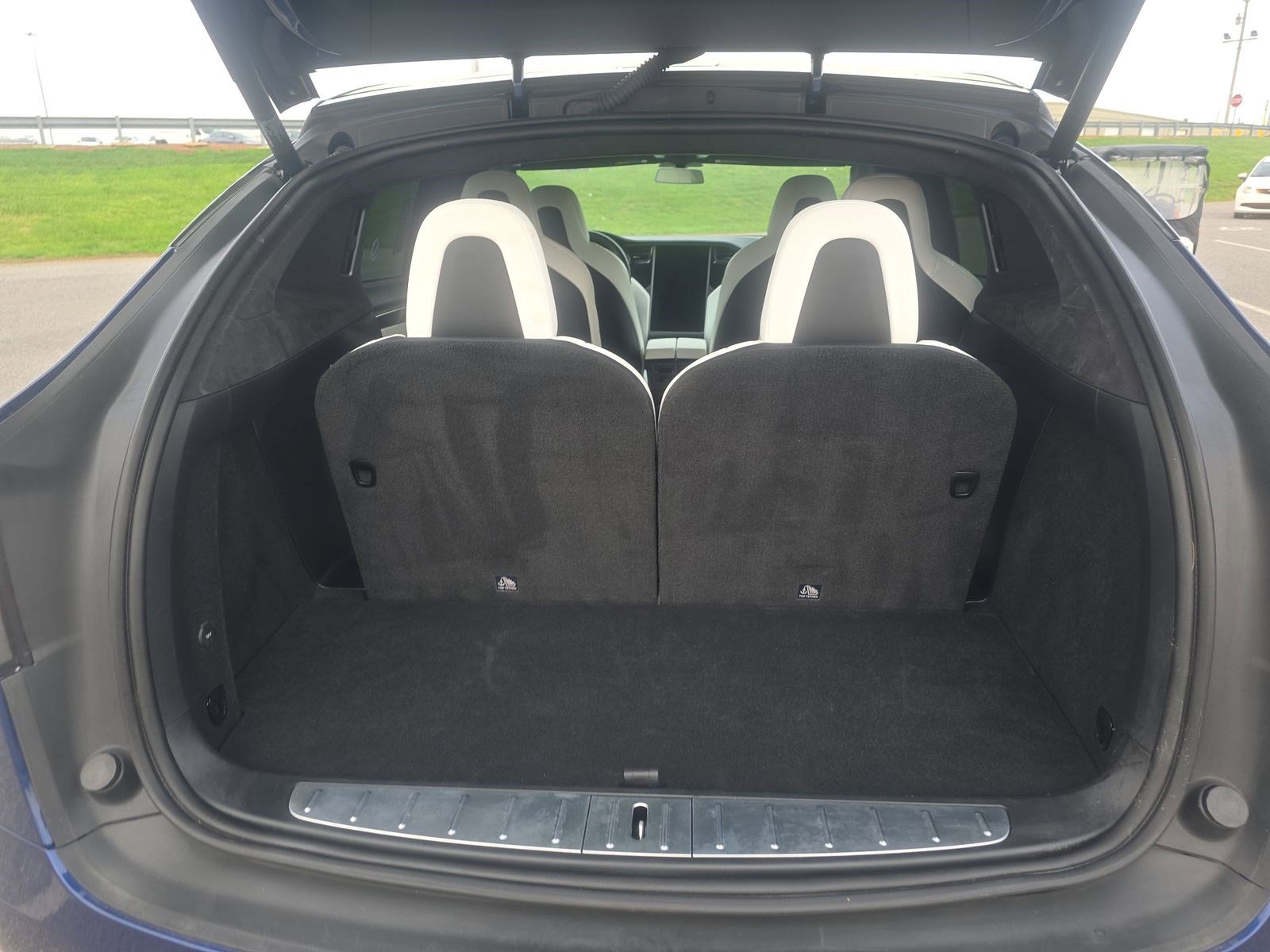 Used 2019 Tesla Model X Long Range image 18