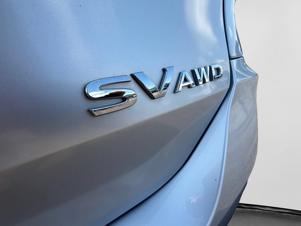 Used 2018 Nissan Rogue SV AWD/4WD image 11
