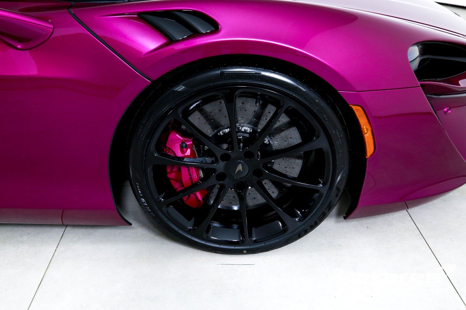 New 2026 McLaren Artura Spider RWD image 25