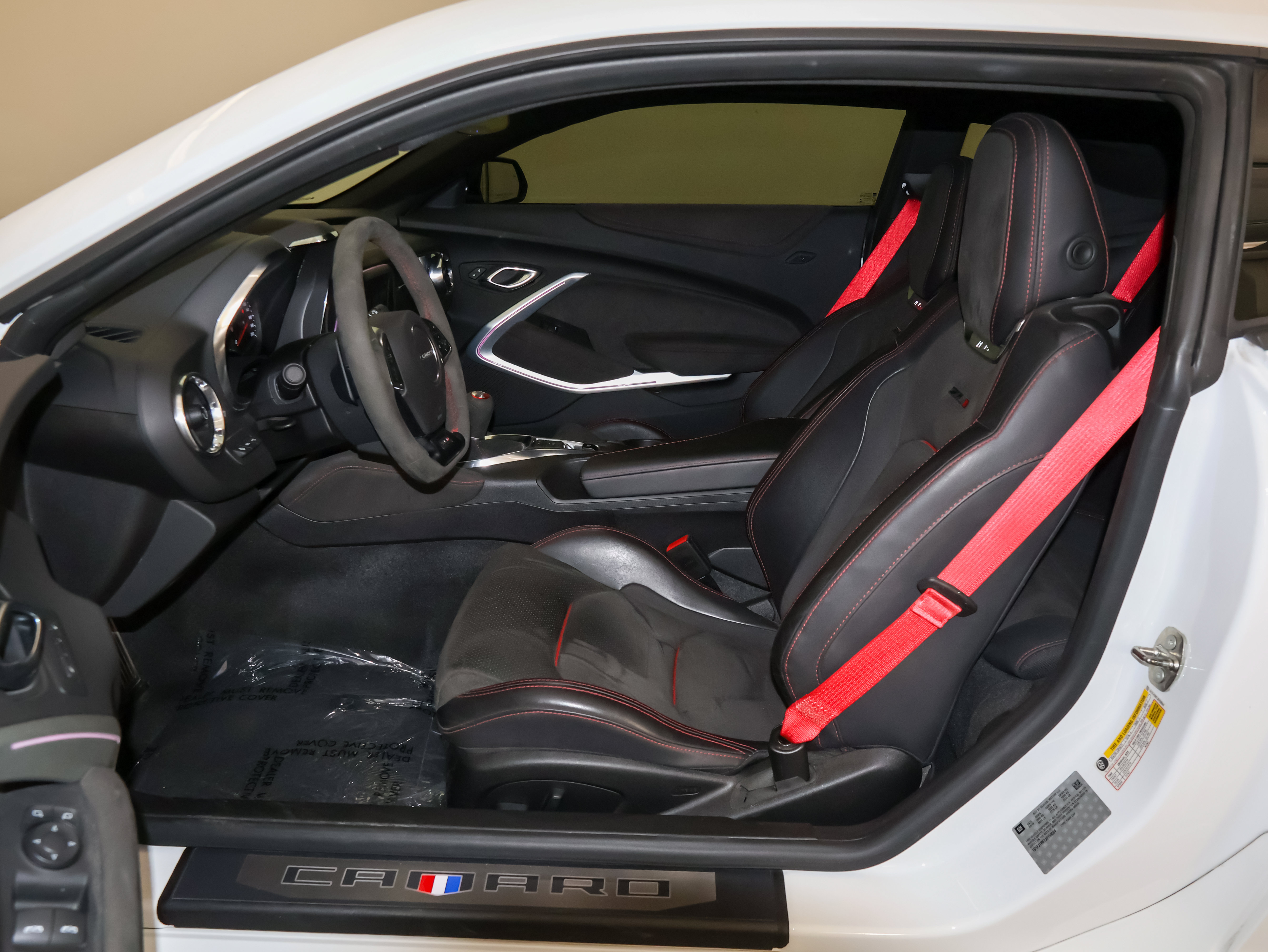 Used 2018 Chevrolet Camaro ZL1 RWD image 19
