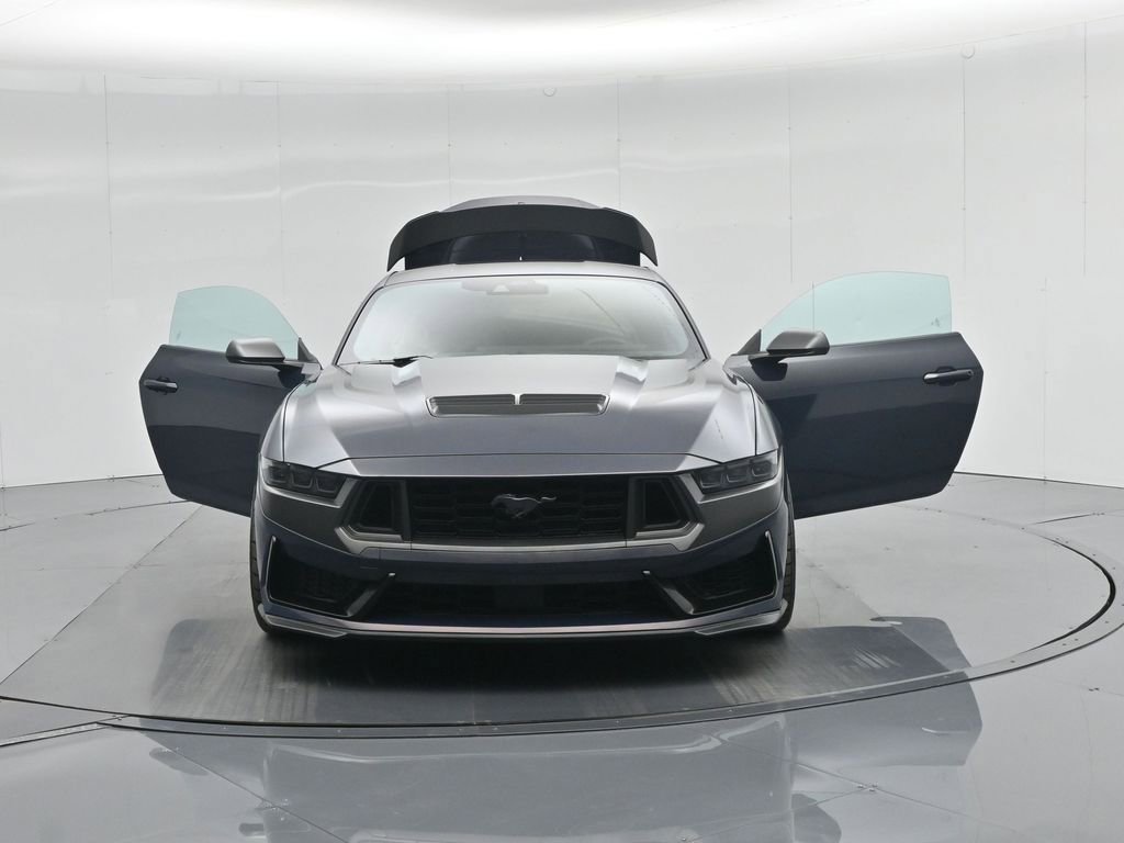 Used 2025 Ford Mustang Dark Horse image 26