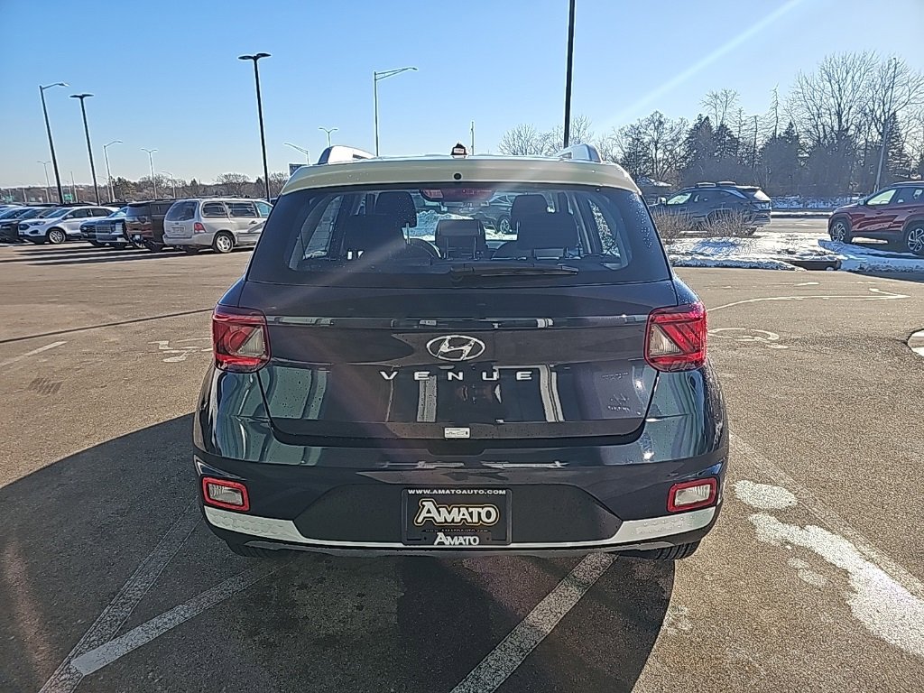 New 2026 Hyundai Venue SEL image 4