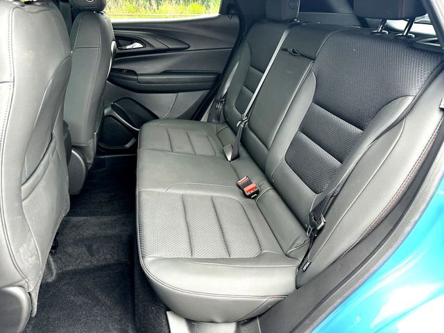 Used 2023 Chevrolet TrailBlazer RS w/ Sun and Liftgate Package AWD/4WD image 19