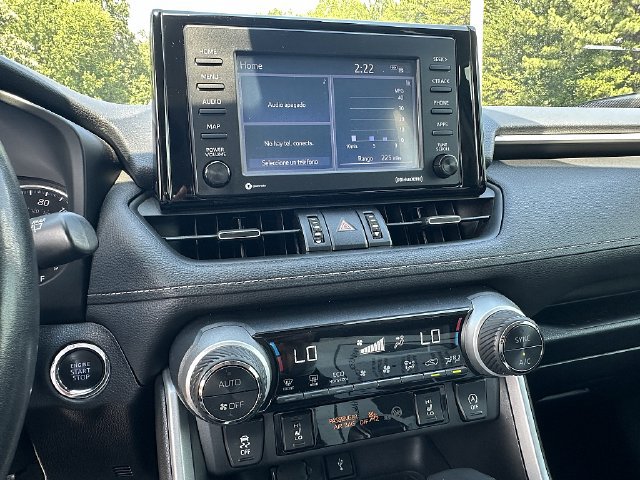 Used 2021 Toyota RAV4 XLE Premium FWD image 30