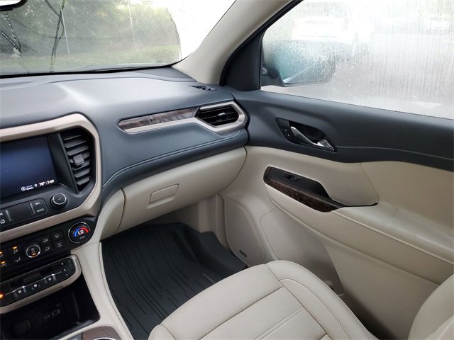 Used 2021 GMC Acadia Denali w/ Denali Technology Package image 11
