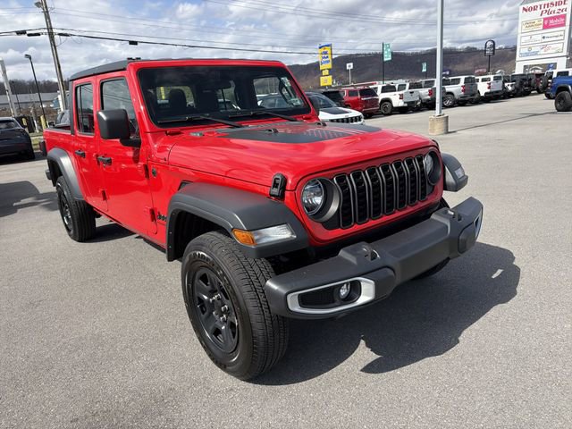 Used 2024 Jeep Gladiator Sport image 3