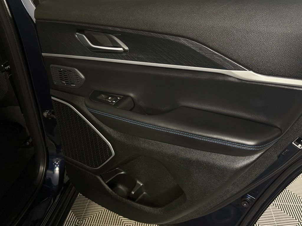 Used 2023 Jeep Grand Cherokee Trailhawk AWD/4WD image 30