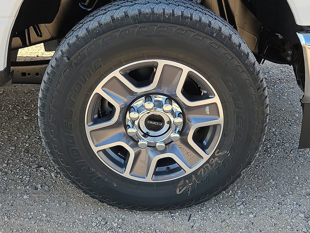 New 2026 Ford F250 Lariat w/ FX4 Off-Road Package AWD/4WD image 13