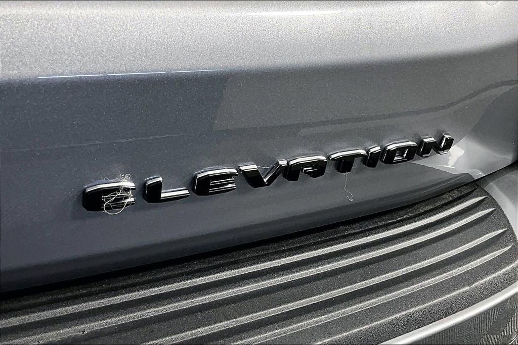 Used 2025 GMC Yukon Elevation w/ LPO, Yukon Black Package AWD/4WD image 23