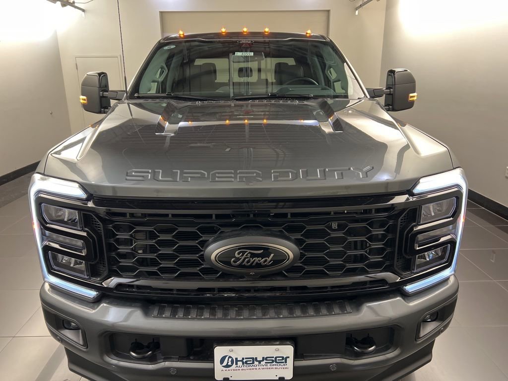 New 2026 Ford F350 Lariat w/ Black Appearance Package AWD/4WD image 2