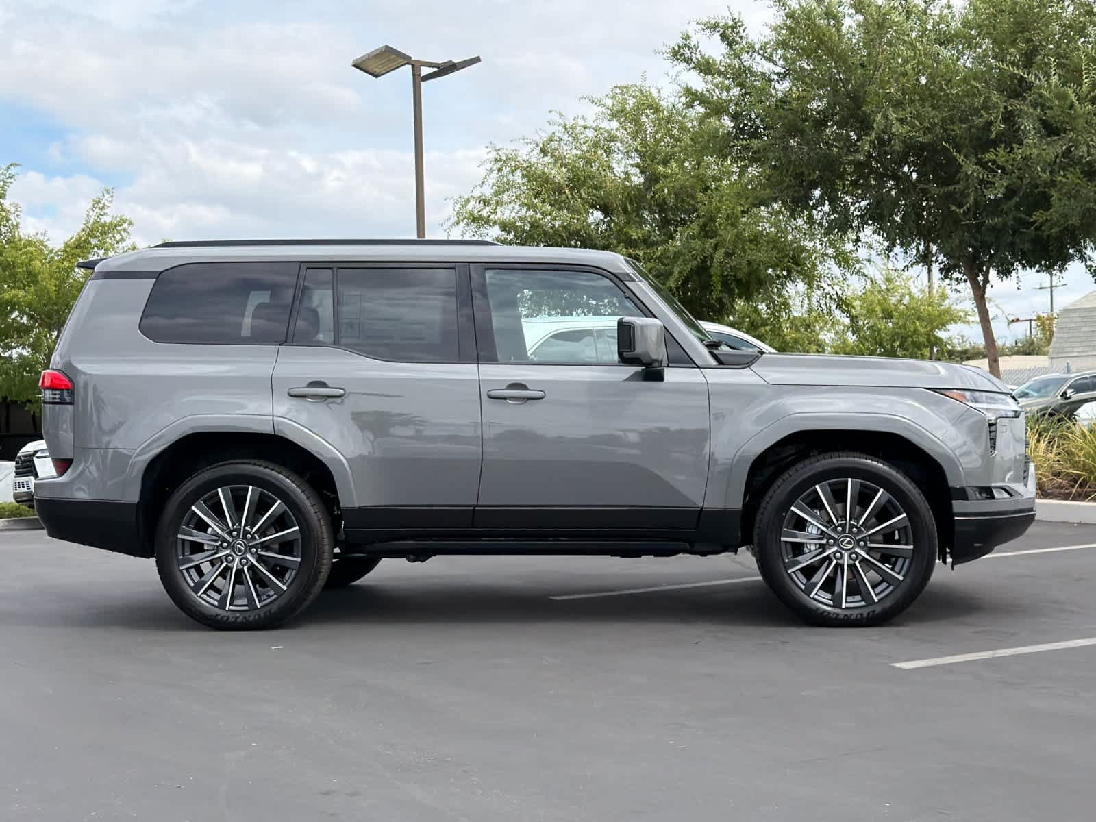 New 2026 Lexus GX 550 AWD/4WD image 6